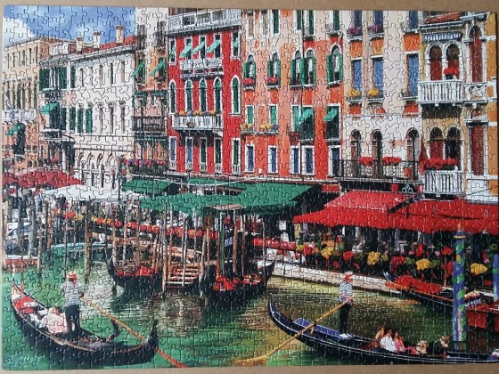 Venice in the Summer by Adam D. Smith. 1000 Pieces ( Cobble Hill )