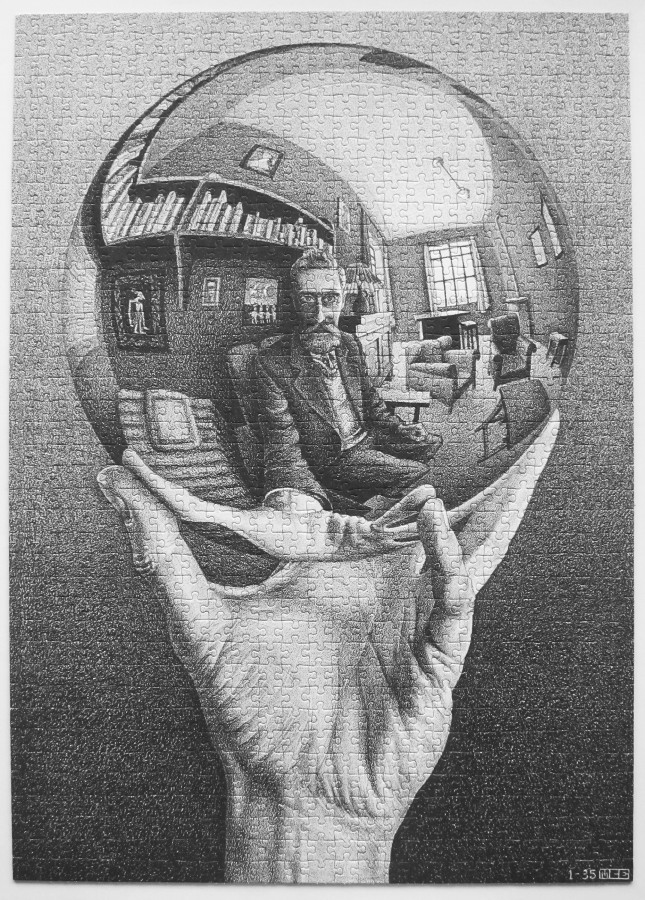 Hand mit (spiegelnder) Kugel [Escher, 1935], 1000 Teile, Jumbo, Art.-Nr. 13092, gepuzzelt 2015