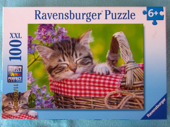 RAVENSBURGER		10 539 7 Schlafendes Kätzchen (100 XXL)	100				Bestand Nr. 053 1011