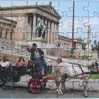 Fiaker vor dem Parlament, Wien	54	PIATNIK	2002 – 2008 Austria Souvenir	Mini-Puzzle 54	5013 Breit	17,5 x 12,5		Bestand Nr. 046 2194