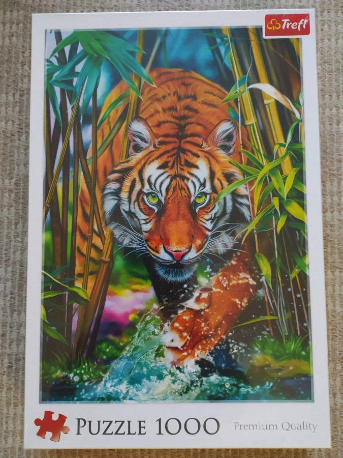 Grasping tiger, 1000 Teile (Trefl)